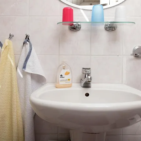 Casa vacanze Einladende Mit Aussenpool