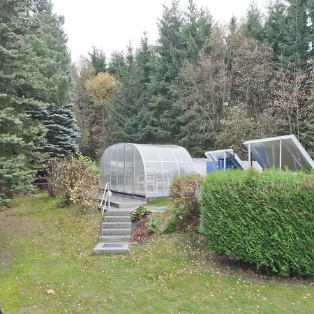 Einladende Mit Aussenpool *