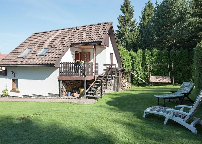 Dom wakacyjny Einladende Mit Aussenpool Auerbach (Vogtland)